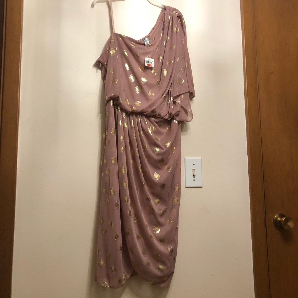 One shoulder dress